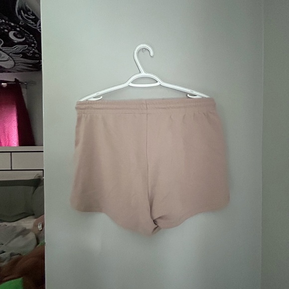 shorts - Picture 2 of 2